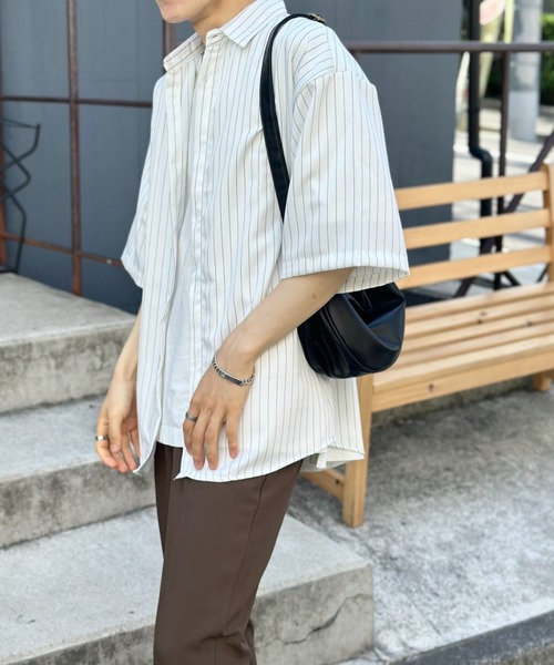 link lot(リンクロット)の「ストライプ オーバーサイズ レギュラーカラーシャツ(シャツ/ブラウス・メンズ・ホワイト/ブラック・M/L)」の19枚目の写真