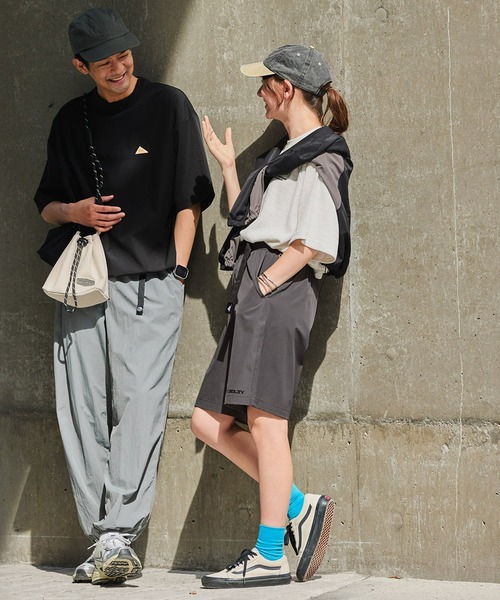 KELTY（ケルティ）の「【セットアップ可】KELTY/ケルティ 別注 ワンポイントロゴ 4WAYストレッチ ウェビングベルト イージーショートパンツ / UVカット（その他パンツ・レディース・グレイッシュベージュ/ブラック/チャコール/ネイビー・L/M）」の5枚目の写真