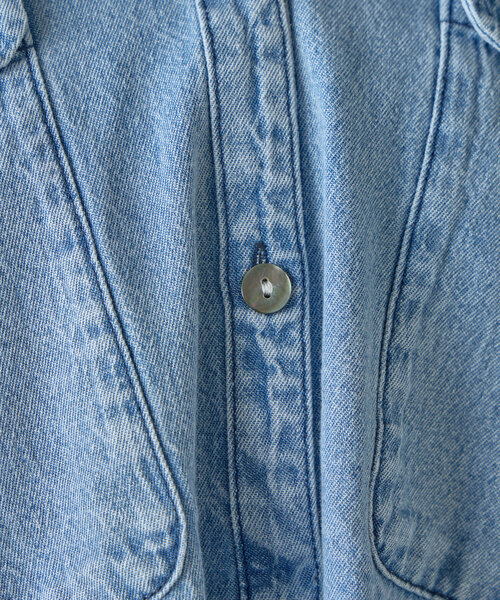 SHENERY（シーナリー）の「Vネックダンガリーシャツ（シャツ/ブラウス・レディース・ブルー・36/38）」の17枚目の写真