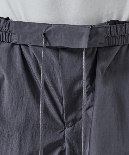 STUDIOUS(ステュディオス)の「【STUDIOUS】BELIMA X RELAX PANTS(カーゴパンツ・メンズ・ダークグレー/ブラック・1/2)」の21枚目の写真