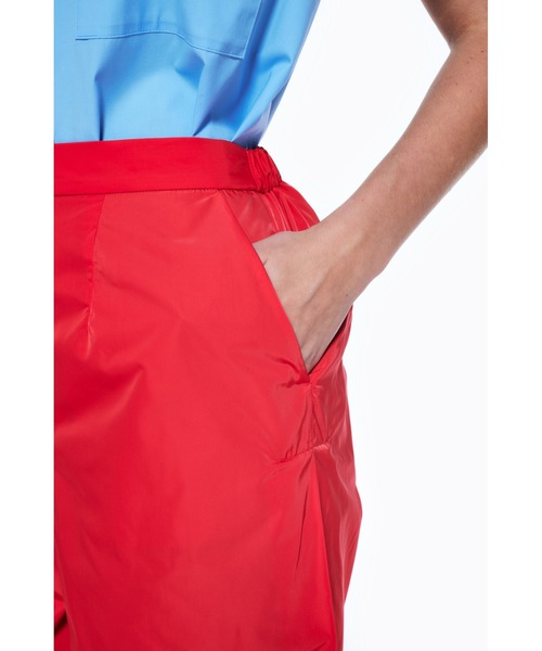 ENFOLD（エンフォルド）の「PEサテン サイドタックワイドパンツ（その他パンツ・レディース・スモークピンク・36/38）」の6枚目の写真