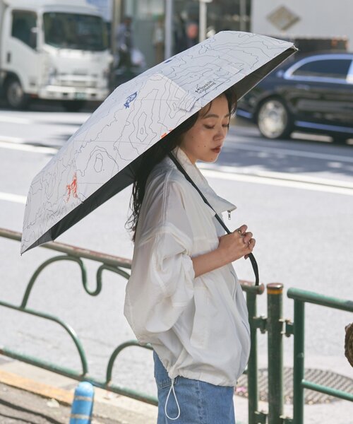 Franklin Climbing（フランクリンクライミング）の「【Franklin Climbing】【RAIN】自動開閉晴れ雨兼用折り畳み傘（折りたたみ傘・レディース・ブラック/ベージュ系その他/ホワイト系その他/グレー・ONE SIZE）」の16枚目の写真