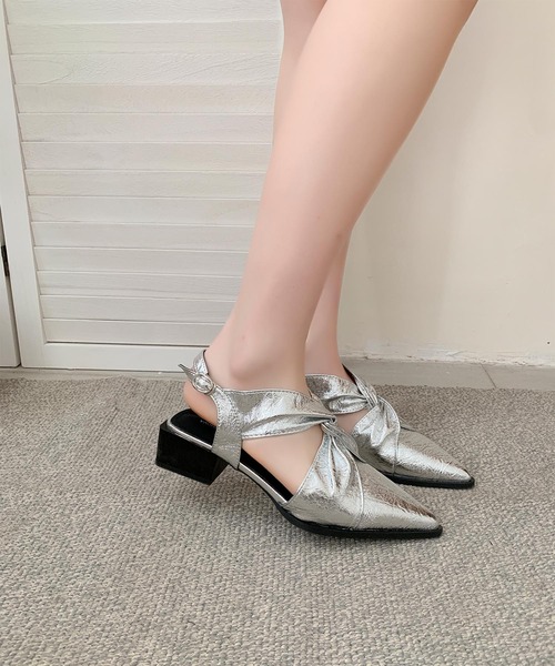 shoes365(シューズスリーシックスファイヴ)の「メタリッククロスリボンサンダル (SS)(サンダル・レディース・シルバー/ブラック・24.5cm/23.0cm/24.0cm/22.5cm/23.5cm)」の10枚目の写真