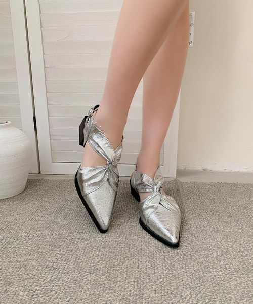 shoes365(シューズスリーシックスファイヴ)の「メタリッククロスリボンサンダル (SS)(サンダル・レディース・シルバー/ブラック・24.5cm/23.0cm/24.0cm/22.5cm/23.5cm)」の13枚目の写真