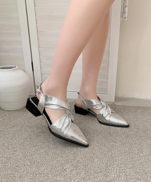 shoes365(シューズスリーシックスファイヴ)の「メタリッククロスリボンサンダル (SS)(サンダル・レディース・シルバー/ブラック・24.5cm/23.0cm/24.0cm/22.5cm/23.5cm)」の6枚目の写真