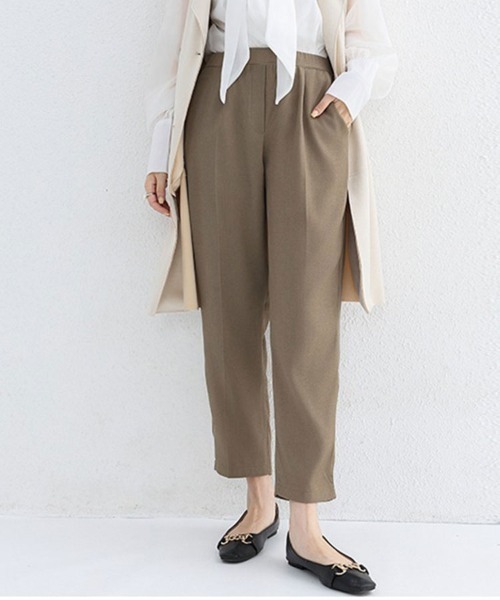SallyLunn(サリーラン)の「シンプルテーパードパンツ(チノパンツ・レディース・アイボリー/ブラック/ブラウン・LARGE/MEDIUM)」の5枚目の写真
