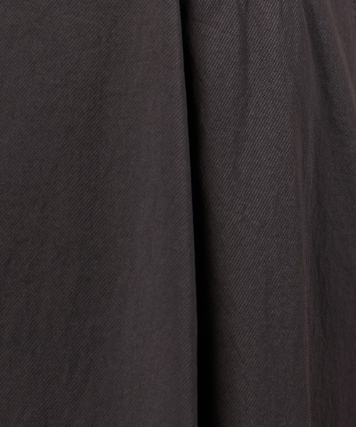 DOUBLE STANDARD CLOTHING(ダブルスタンダードクロージング)の「フロストナイロン ドローストリングスカート(スカート・レディース・カーキ/ブラック・38/36)」の14枚目の写真
