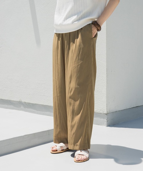 URBAN RESEARCH DOORS（アーバンリサーチドアーズ）の「『UVカット/接触冷感/吸水速乾』ドライタッチリラックスパンツ（その他パンツ・レディース・ブラック/カーキ/モカ・MEDIUM/SMALL）」の5枚目の写真