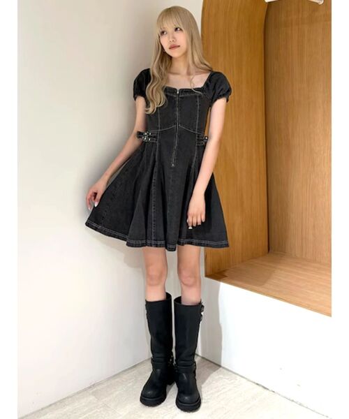 CALNAMUR（カルナムール）の「２ＷＡＹデニムワンピース（ワンピース・レディース・インディゴブルー/ブラック・FREE）」の5枚目の写真