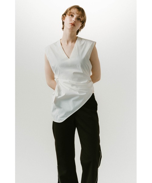 Knuth Marf(クヌースマーフ)の「2way asymmetry blouse(シャツ/ブラウス・レディース・ホワイト/ネイビー・FREE)」の4枚目の写真