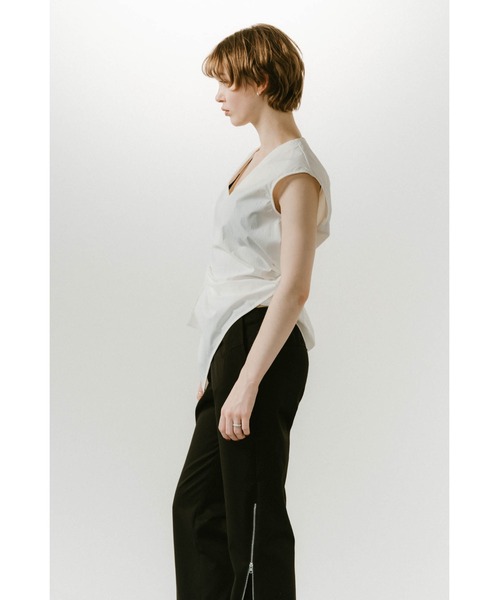 Knuth Marf(クヌースマーフ)の「2way asymmetry blouse(シャツ/ブラウス・レディース・ホワイト/ネイビー・FREE)」の8枚目の写真