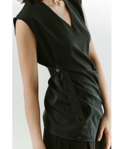 Knuth Marf(クヌースマーフ)の「2way asymmetry blouse(シャツ/ブラウス・レディース・ホワイト/ネイビー・FREE)」の13枚目の写真