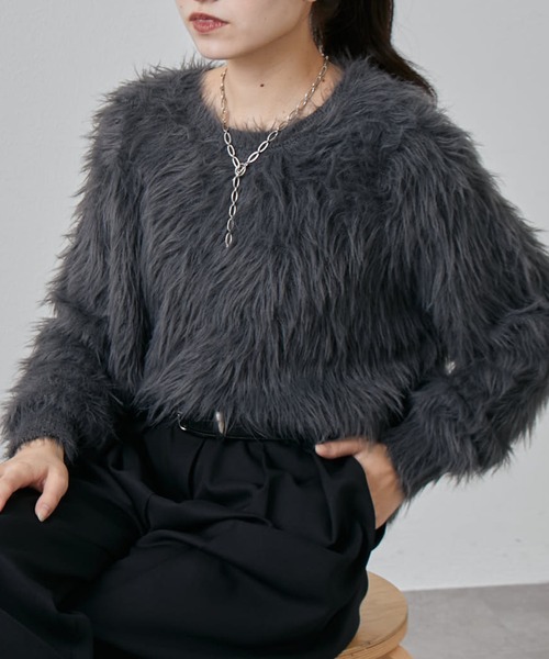 Lui's（ルイス）の「シャギークロップドニット（ニット/セーター・レディース・チャコールグレー/ピンク/ライトグレー/ホワイト・FREE）」の2枚目の写真