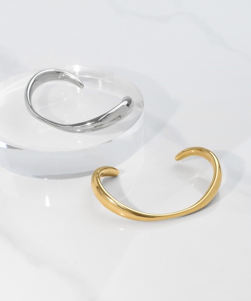 blackdia ocean（ブラックダイヤオーシャン）の「blackdia ocean ウェーブバングル（バングル/リストバンド・レディース・シルバー/ゴールド・FREE）」の7枚目の写真