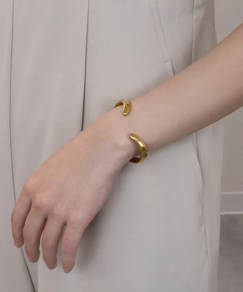 blackdia ocean（ブラックダイヤオーシャン）の「blackdia ocean ウェーブバングル（バングル/リストバンド・レディース・シルバー/ゴールド・FREE）」の6枚目の写真