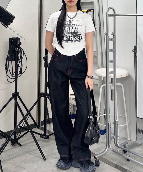 Figments(フィグメンツ)の「2ライングラフィックT(Tシャツ/カットソー・レディース・ホワイト/ブラック・FREE)」の3枚目の写真