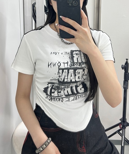 Figments(フィグメンツ)の「2ライングラフィックT(Tシャツ/カットソー・レディース・ホワイト/ブラック・FREE)」の4枚目の写真