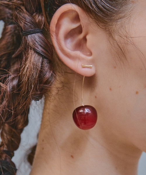 manana suerte（マニャーナスエルテ）の「アメリカンチェリーピアス（ピアス（両耳用）・レディース・レッド・FREE）」の3枚目の写真