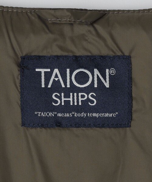 SHIPS（シップス）の「【SHIPS別注】TAION: ダウン ジレ（ダウンベスト・メンズ・ネイビー/オリーブ/ブラック・MEDIUM/LARGE/X-LARGE/SMALL）」の18枚目の写真