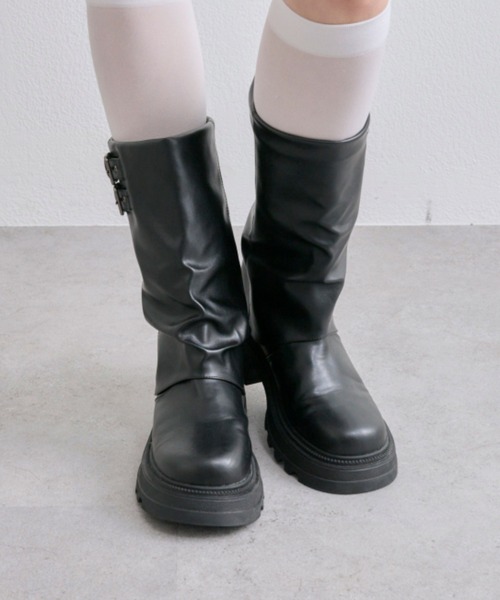 OLIVE des OLIVE（オリーブデオリーブ）の「エンジニアカバーブーツ（ブーツ・レディース・ダークブラウン/ブラック・LARGE/MEDIUM/SMALL）」の5枚目の写真