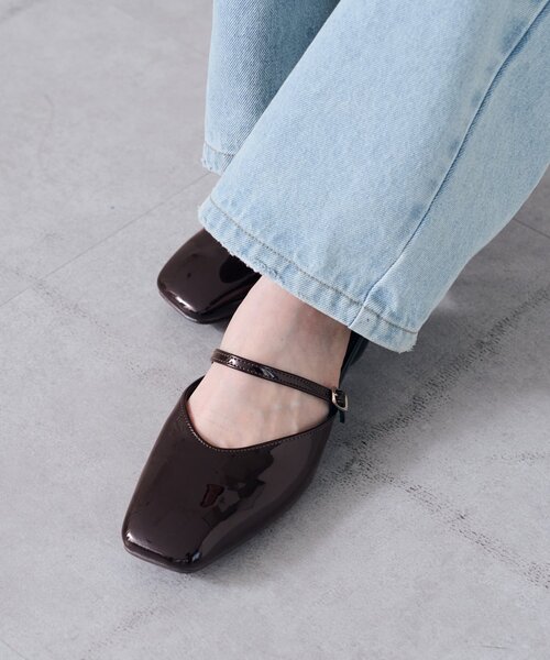 Kastane（カスタネ）の「【オケージョン対応】ラウンドヒールストラップパンプス（パンプス・レディース・ブラック/ダークブラウン・36/37/38）」の11枚目の写真