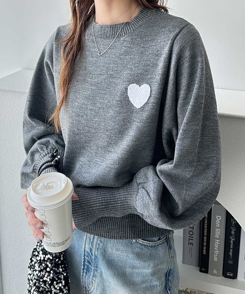 GeeRA(ジーラ)の「ハート刺繍ボリューム袖ニット(ニット/セーター・レディース・グレー/アイボリー/ブラック・MEDIUM/LARGE)」の14枚目の写真
