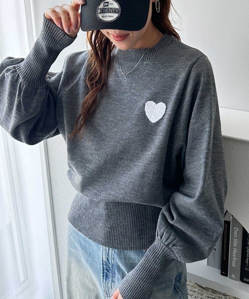 GeeRA(ジーラ)の「ハート刺繍ボリューム袖ニット(ニット/セーター・レディース・グレー/アイボリー/ブラック・MEDIUM/LARGE)」の17枚目の写真