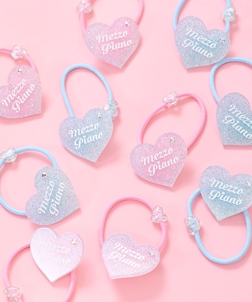 mezzo piano Junior（メゾピアノジュニア）の「25th anniversary キラキラハートロゴヘアポニー（その他ヘアアクセサリー・キッズ・ピンク/ブルー・F）」の3枚目の写真