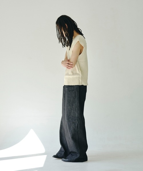 CAMPHOR WOOD(カンファーウッド)の「sleeveless cotton slub knit tops / スリーブレスコットンスラブニットベスト(ベスト・メンズ・ブラック/ライトベージュ・MEDIUM/LARGE)」の22枚目の写真