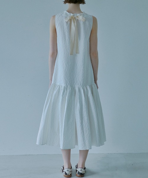 LE CIEL BLEU(ルシェルブルー)の「アブストラクトフラワージャカードドレス / Abstract Flower Jacquard Dress(ワンピース・レディース・ブラック/オフホワイト・36)」の8枚目の写真