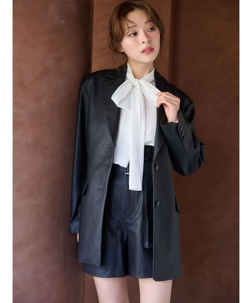 MERCURYDUO（マーキュリーデュオ）の「フェイクレザーハイウエストワークショートパンツ（その他パンツ・レディース・ブラック・SMALL/MEDIUM）」の8枚目の写真