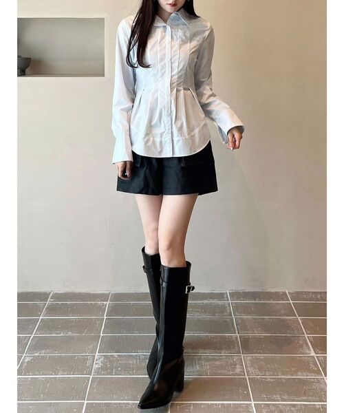 MERCURYDUO（マーキュリーデュオ）の「フェイクレザーハイウエストワークショートパンツ（その他パンツ・レディース・ブラック・SMALL/MEDIUM）」の7枚目の写真