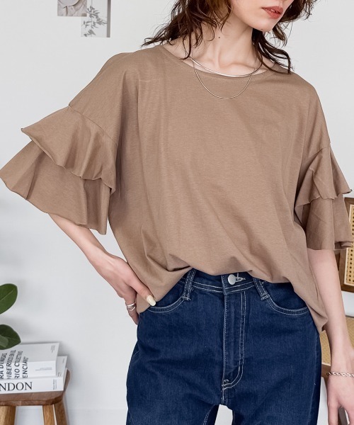 RCD(アールシーディー)の「ダブルフリルスリーブプルオーバー(Tシャツ/カットソー・レディース・ライトブラウン/テラコッタ/ベージュ/ブラック/カーキ・LL~3L/M-L)」の3枚目の写真