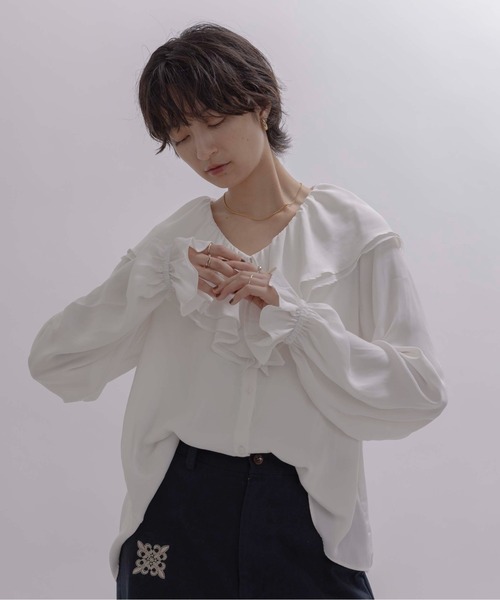 Emiさま フリルカラーブラウス Eimee Law│Eimee Law & LHELBIE 公式オンライン