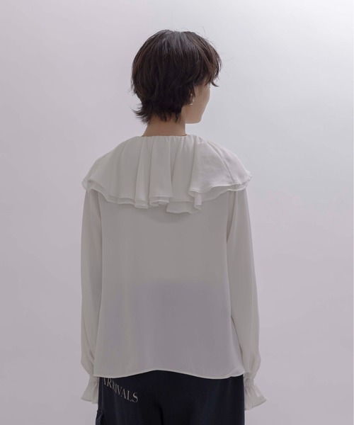 Eimee Law(エイミーロウ)の「フリルカラーブラウス(シャツ/ブラウス・レディース・ライトグレー/ネイビー/アイボリー/ブラック・FREE)」の17枚目の写真