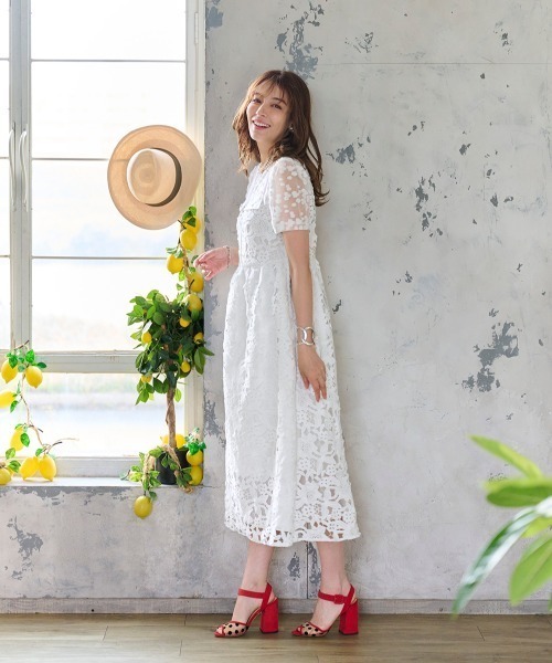 完売　新品　レースワンピース セール】フラワーグレースワンピース（ワンピース）｜Chesty