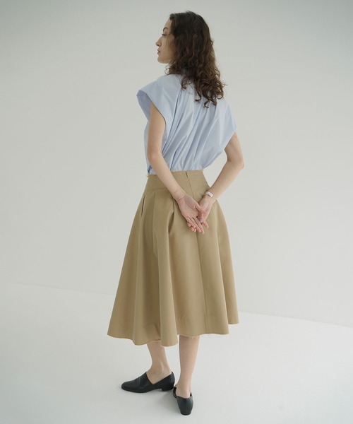 CLANE（クラネ）の「NUANCE SHOULDER OVER SHIRTS（シャツ/ブラウス・レディース・ホワイト/サックスブルー/ブラック・1/2）」の9枚目の写真