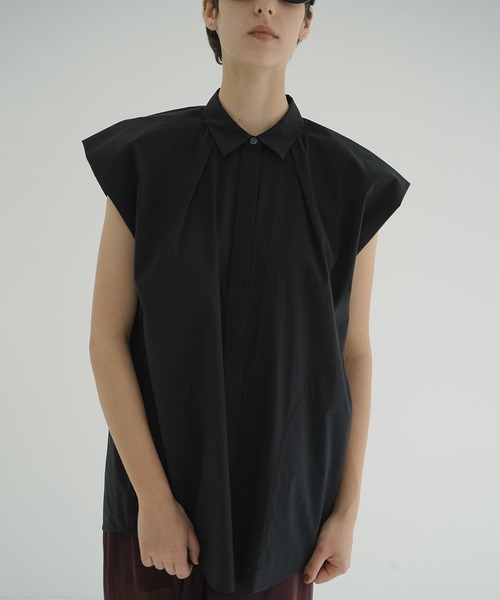 CLANE（クラネ）の「NUANCE SHOULDER OVER SHIRTS（シャツ/ブラウス・レディース・ホワイト/サックスブルー/ブラック・1/2）」の10枚目の写真