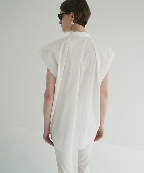 CLANE（クラネ）の「NUANCE SHOULDER OVER SHIRTS（シャツ/ブラウス・レディース・ホワイト/サックスブルー/ブラック・1/2）」の18枚目の写真