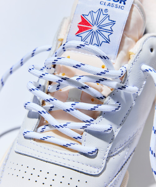 Reebok（リーボック）の「Reebok×NAUTICA/リーボック×ノーティカ 【Exclusive】CLUB C 85 VINTAGE NAUTICA（スニーカー・メンズ・ホワイト・30/28.5cm/27.5cm/26.5cm/25.5cm/28.0cm/27.0cm/26.0cm/25.0cm）」の2枚目の写真