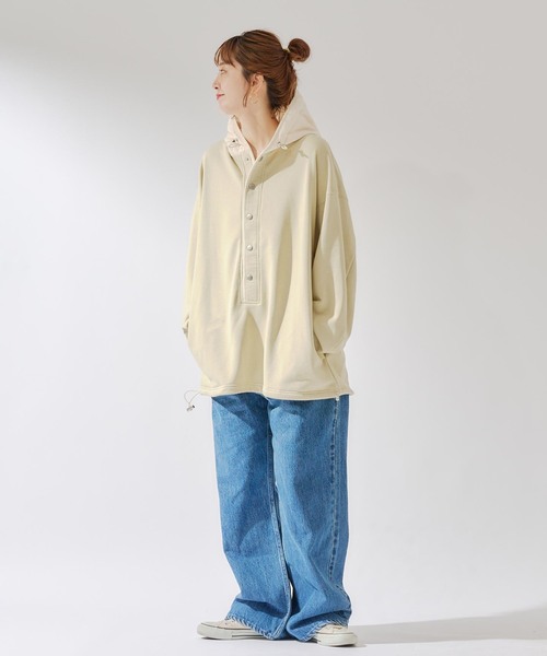 B.C STOCK（ベーセーストック）の「【Deux Allures/ドゥ アリュール】ナカワタフードトレーナー（パーカー・メンズ・ベージュ/ネイビー・MEDIUM/LARGE）」の3枚目の写真