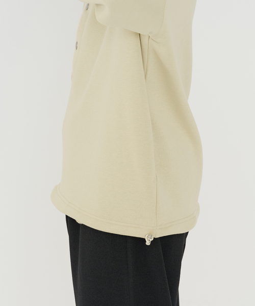 B.C STOCK（ベーセーストック）の「【Deux Allures/ドゥ アリュール】ナカワタフードトレーナー（パーカー・メンズ・ベージュ/ネイビー・MEDIUM/LARGE）」の16枚目の写真