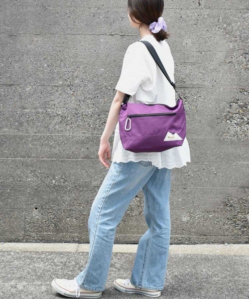 Bleu Bleuet(ブルーブルーエ)の「Boiteショルダー<はっ水加工>(ショルダーバッグ・メンズ・パープル/ブラック/ブラック系その他/チャコールグレー・FREE)」の18枚目の写真