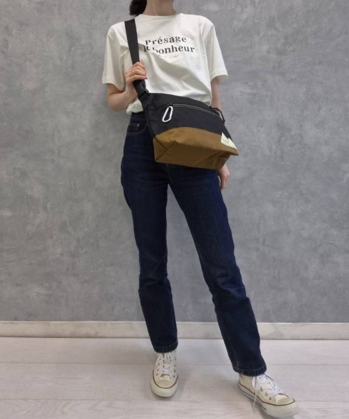 Bleu Bleuet(ブルーブルーエ)の「Boiteショルダー<はっ水加工>(ショルダーバッグ・メンズ・パープル/ブラック/ブラック系その他/チャコールグレー・FREE)」の9枚目の写真