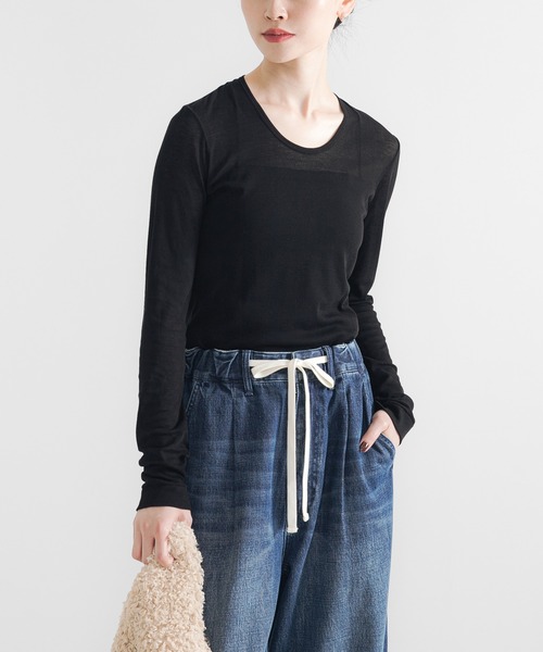 URBAN RESEARCH（アーバンリサーチ）の「強撚シアーカットソー（Tシャツ/カットソー・レディース・ブラウン/ブラック/ホワイト/レッド系その他・FREE）」の2枚目の写真
