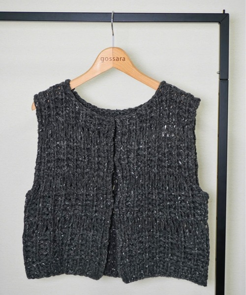 gossara（ゴサラ）の「ハンドロービングニットベスト（ベスト・レディース・ブラウン/アイボリー/チャコール・FREE）」の20枚目の写真