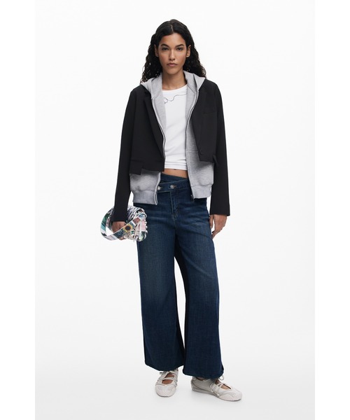 Desigual（デシグアル）の「バイカラー フード付き ニットジャケット ブラック（テーラードジャケット・レディース・ブラック・S/M/L/XL/XS）」の4枚目の写真