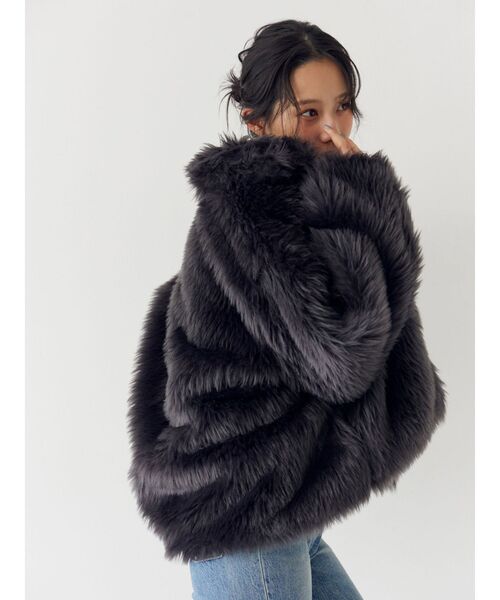 セール】ボリュームデザインファーコート（ダウンジャケット/コート