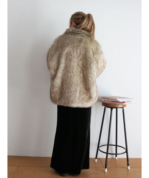 セール】ボリュームデザインファーコート（ダウンジャケット/コート