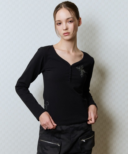 LUVISTRUE（ラヴイズトゥルー）の「GT HOTFIX SLEEVE TEE（Tシャツ/カットソー・レディース・ホワイト/ブラック/ブルー・FREE）」の4枚目の写真